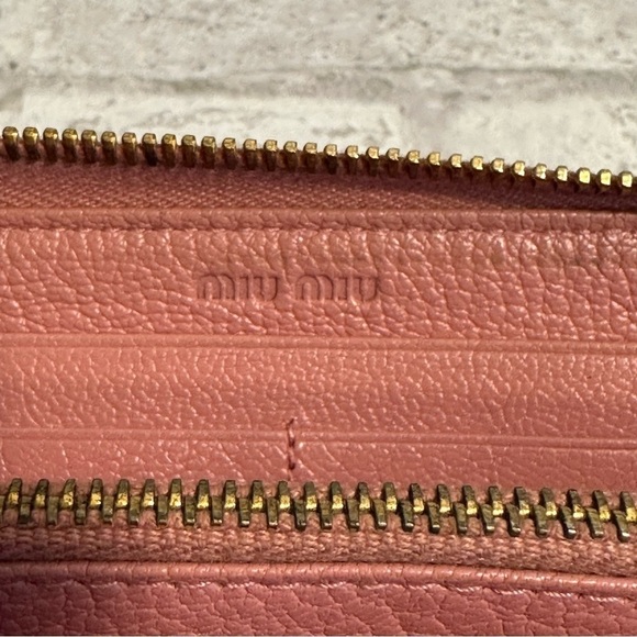Miu MIU Pink Ribbon Bow Leather Zippy Zipper Long Wallet - Picture 5 of 13